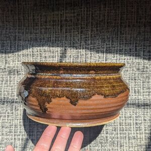 1970s FoxLo Studio Pottery Ceramic Brown Drip Glaze Pot Bowl Plant Holder